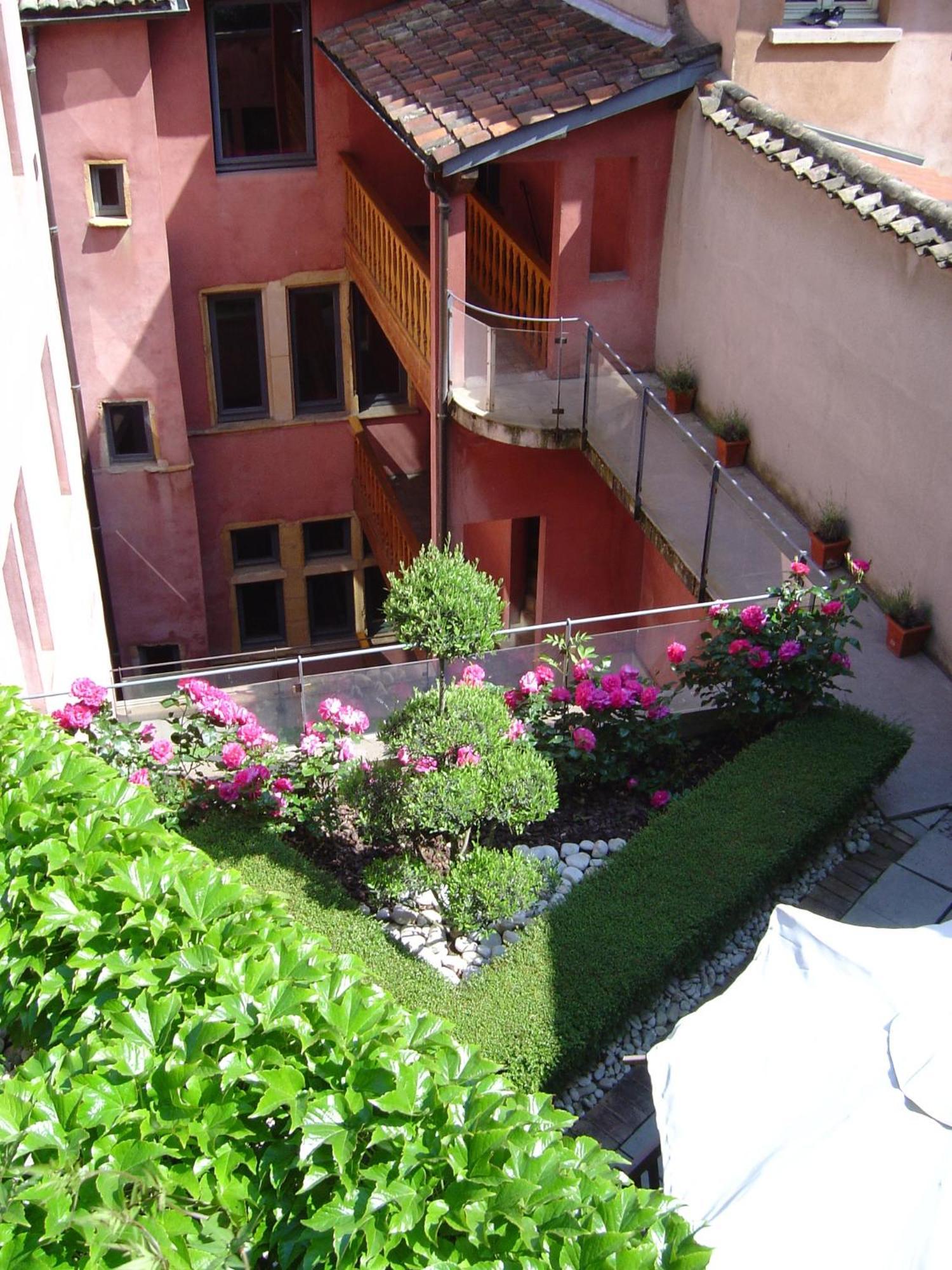 Cour Des Loges Lyon, A Radisson Collection Hotel Exterior photo